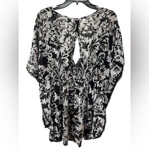NWOT, Black & White Floral Beach Coverup
